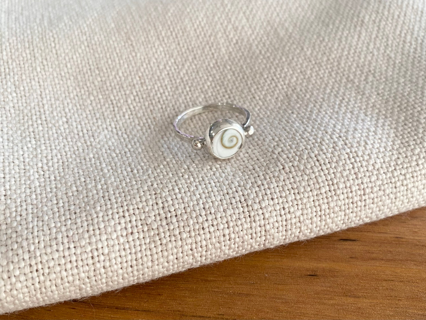 Bubble Shiva Shell Ring